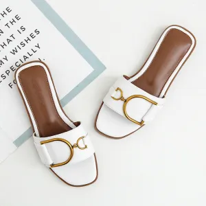 INSTOCK- Women fashionable all-match outdoor wear flip flops flat
