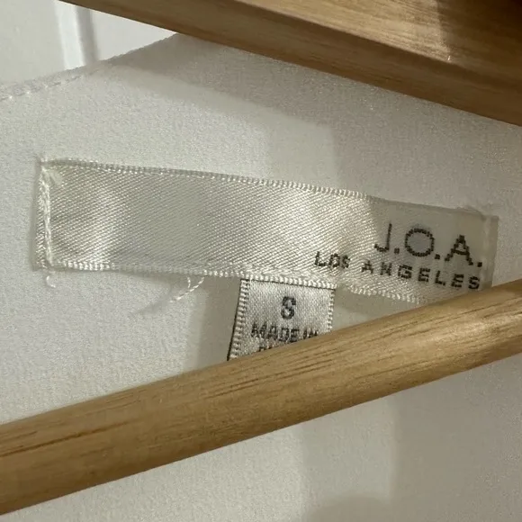 J.O.A. White Sleeveless Layered Dress