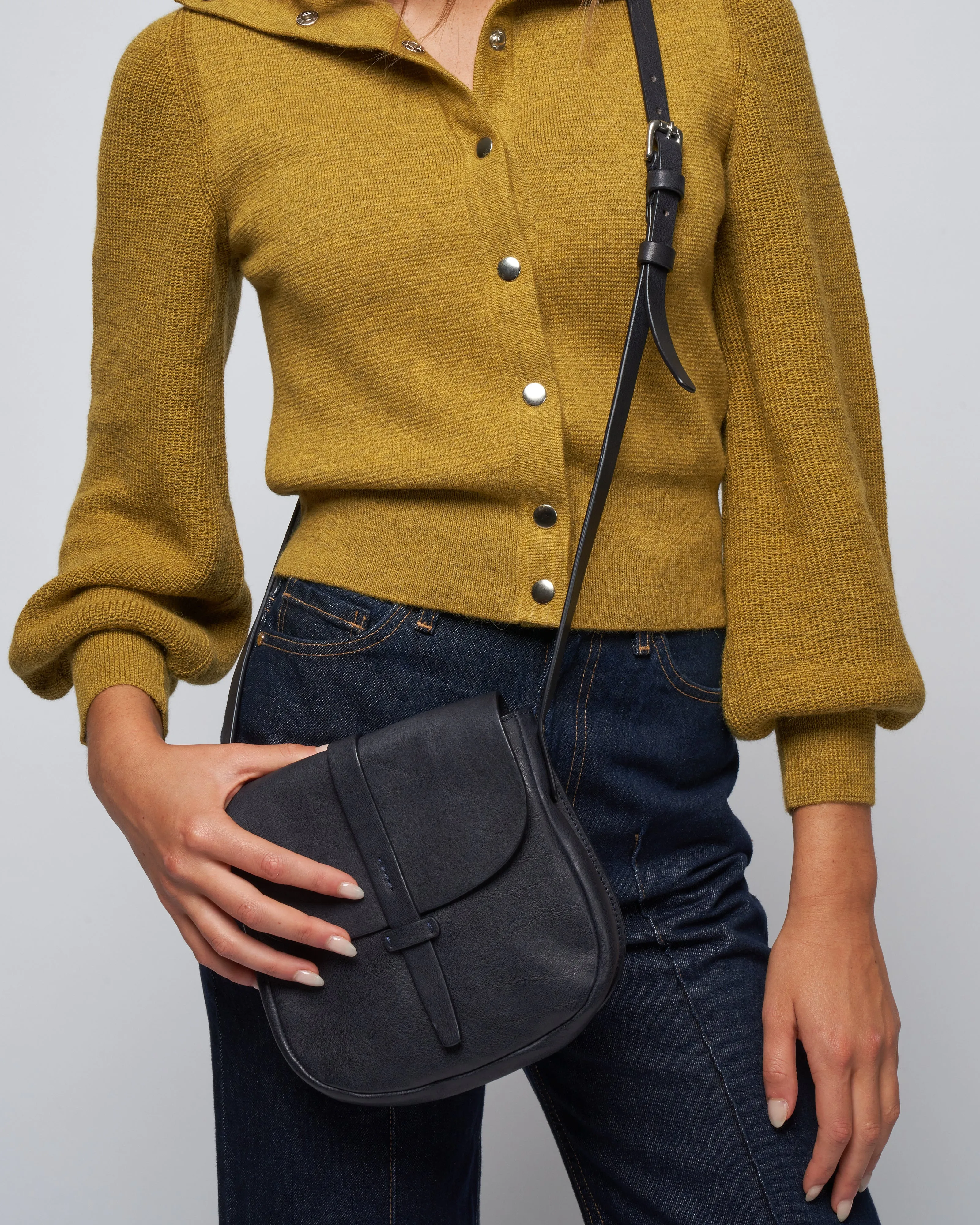 jude derby crossbody - navy leather