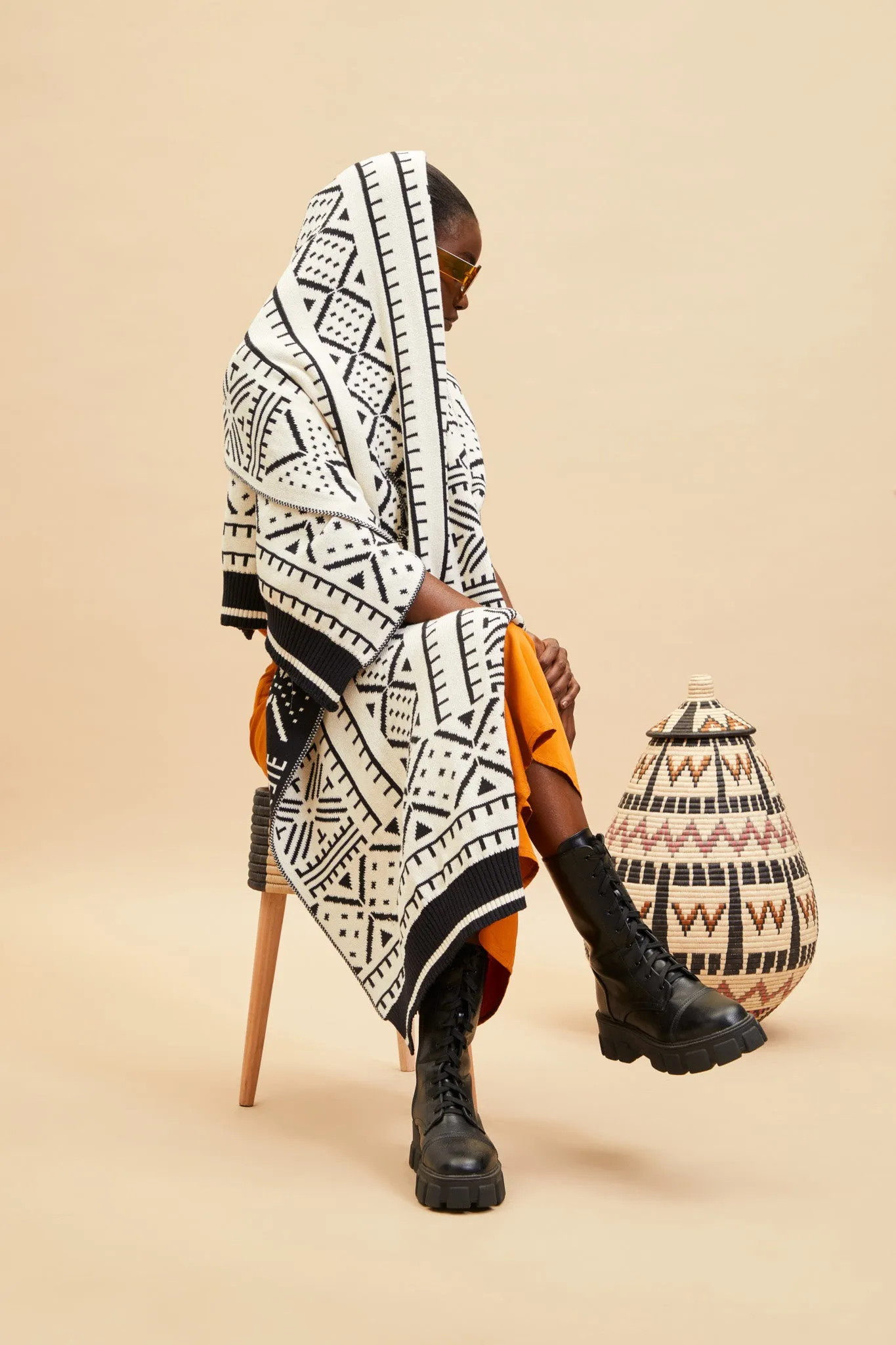 Kichana Wrap - Black Ecru