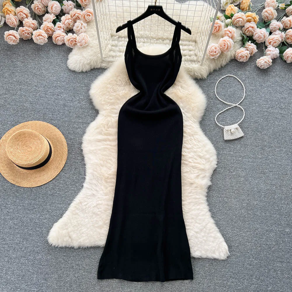 Light Luxury High-Grade Spaghetti Straps Knitted Dress for Women Summer Minimalist Solid Color Slim Fit Niche Chic Gold Temperament Dress