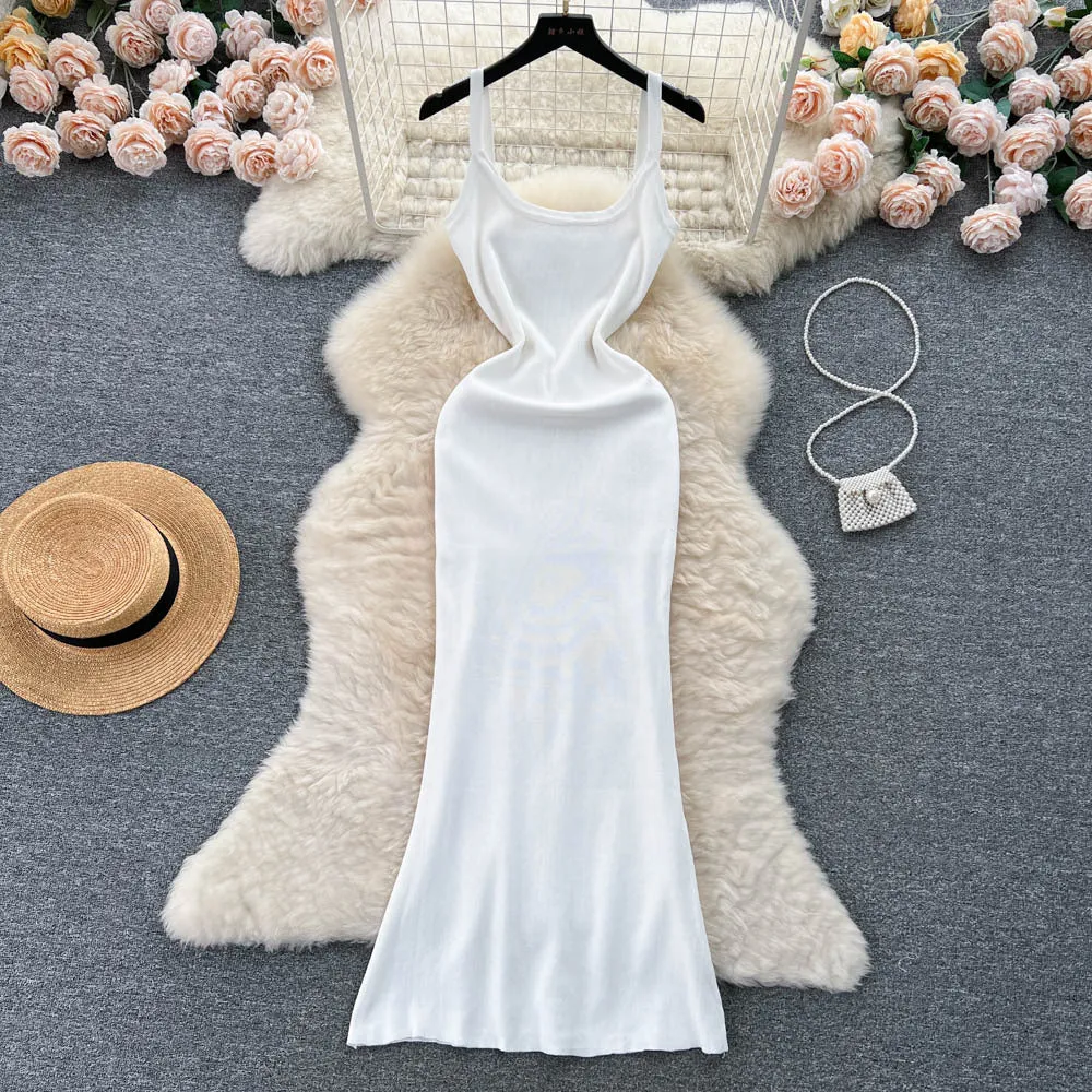 Light Luxury High-Grade Spaghetti Straps Knitted Dress for Women Summer Minimalist Solid Color Slim Fit Niche Chic Gold Temperament Dress