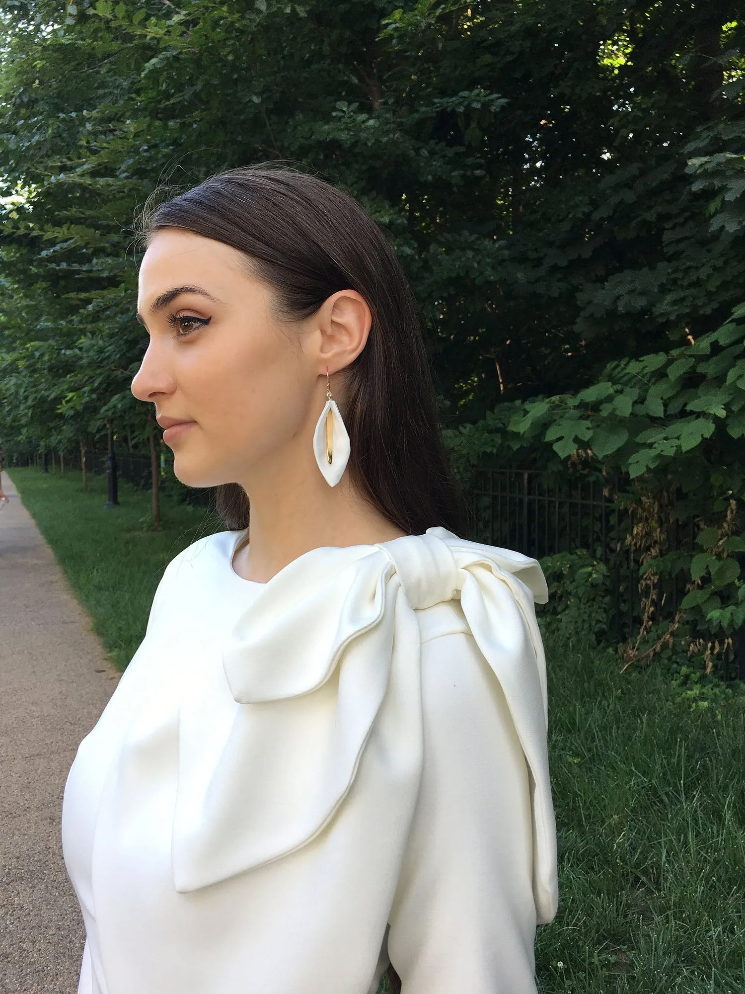 Lilinoe Minimalist Modest Wedding Gown