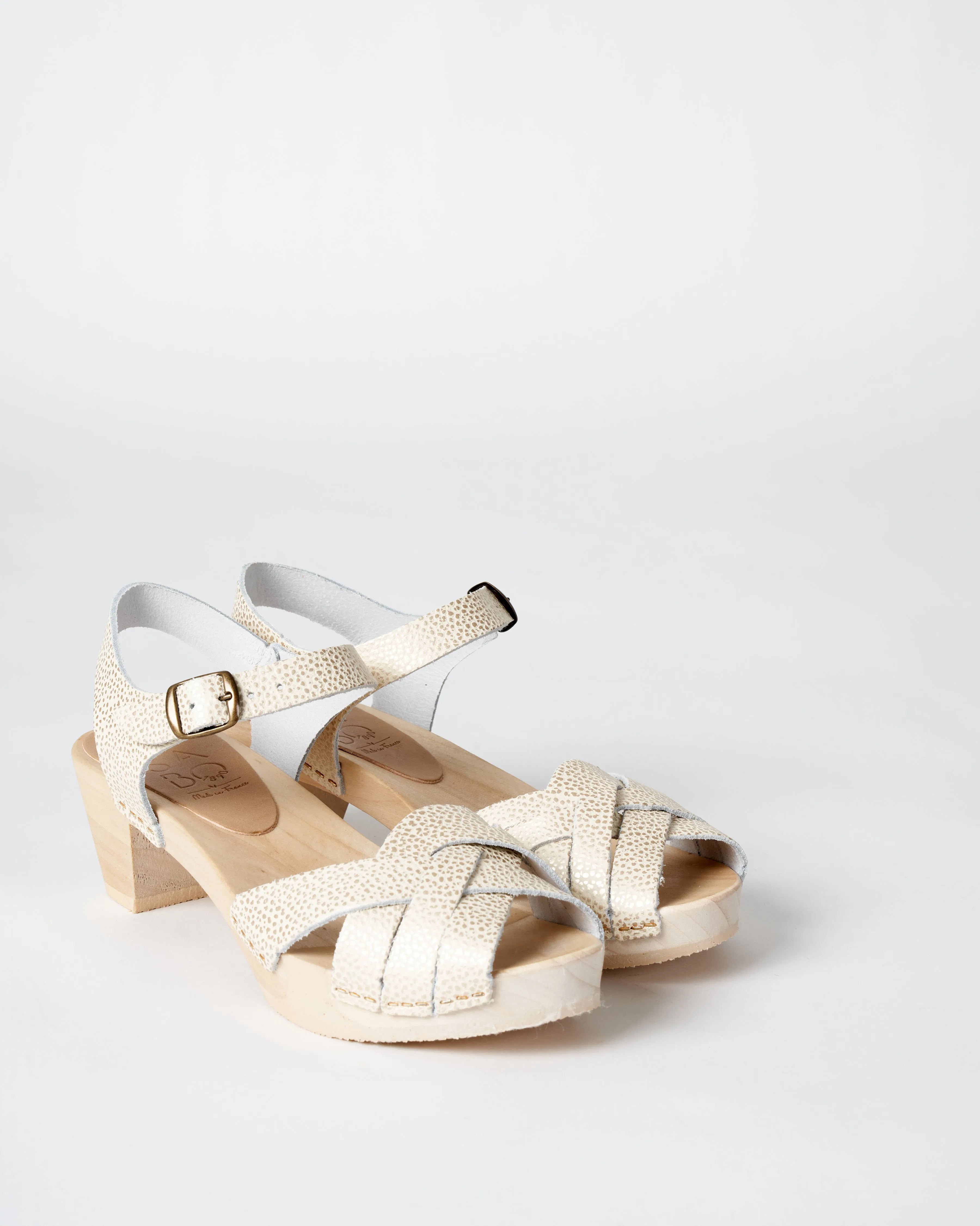 low heel clog - metal grain or