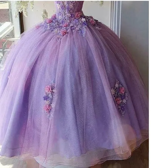 Luxury V-neck Sleeveless Quinceanera Dresses with Flower Appliques