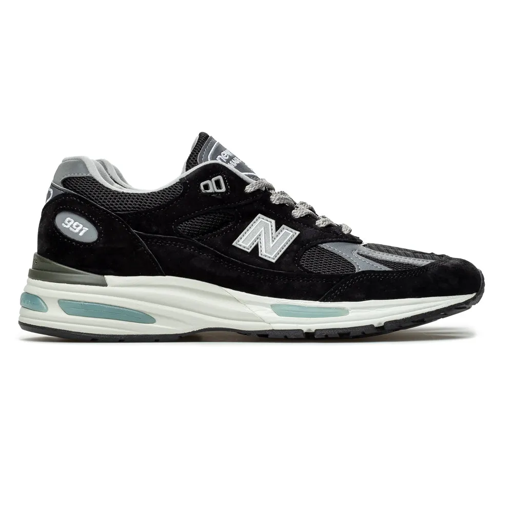 MADE in UK 991v2 | Black
