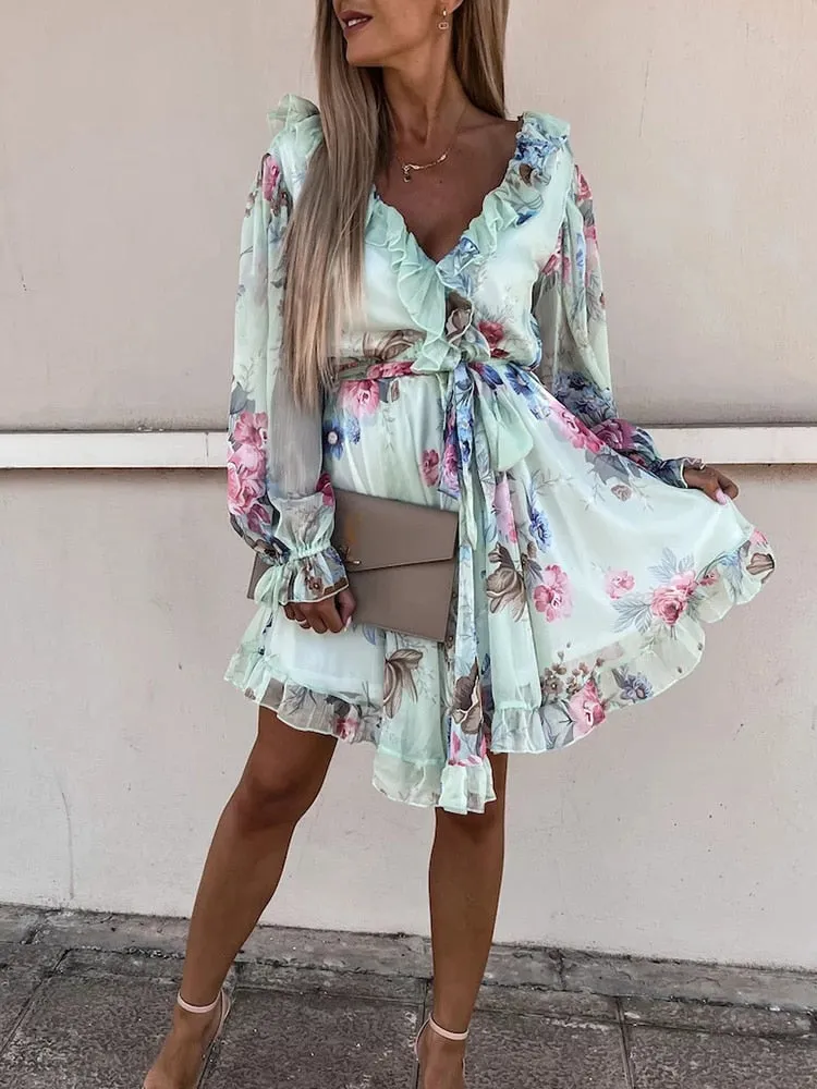 Malia® | Fashionable and minimalist   dress