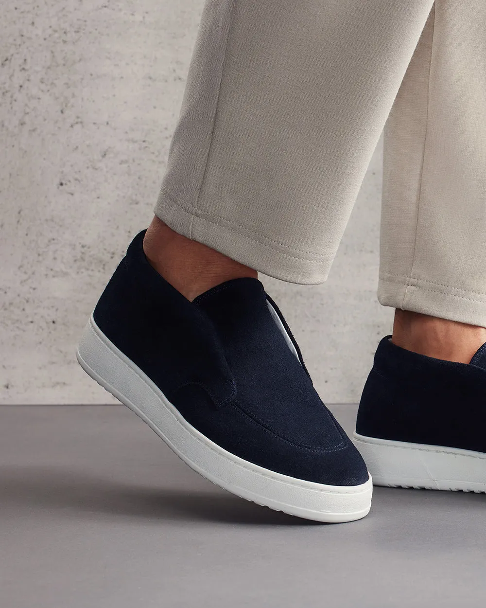 ML 01 Suede Blueberry