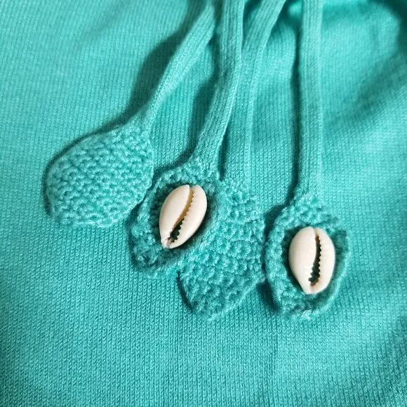 New VTG Susan Bristol XL Knit Top Embellished Tassles Soft Sleeveless Sweater