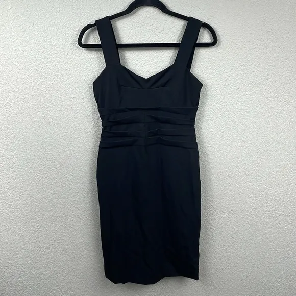 NWT Betsey Johnson Crepe Sheath Dress LBD Sweetheart Gathered Waist Pintuck Sz 2