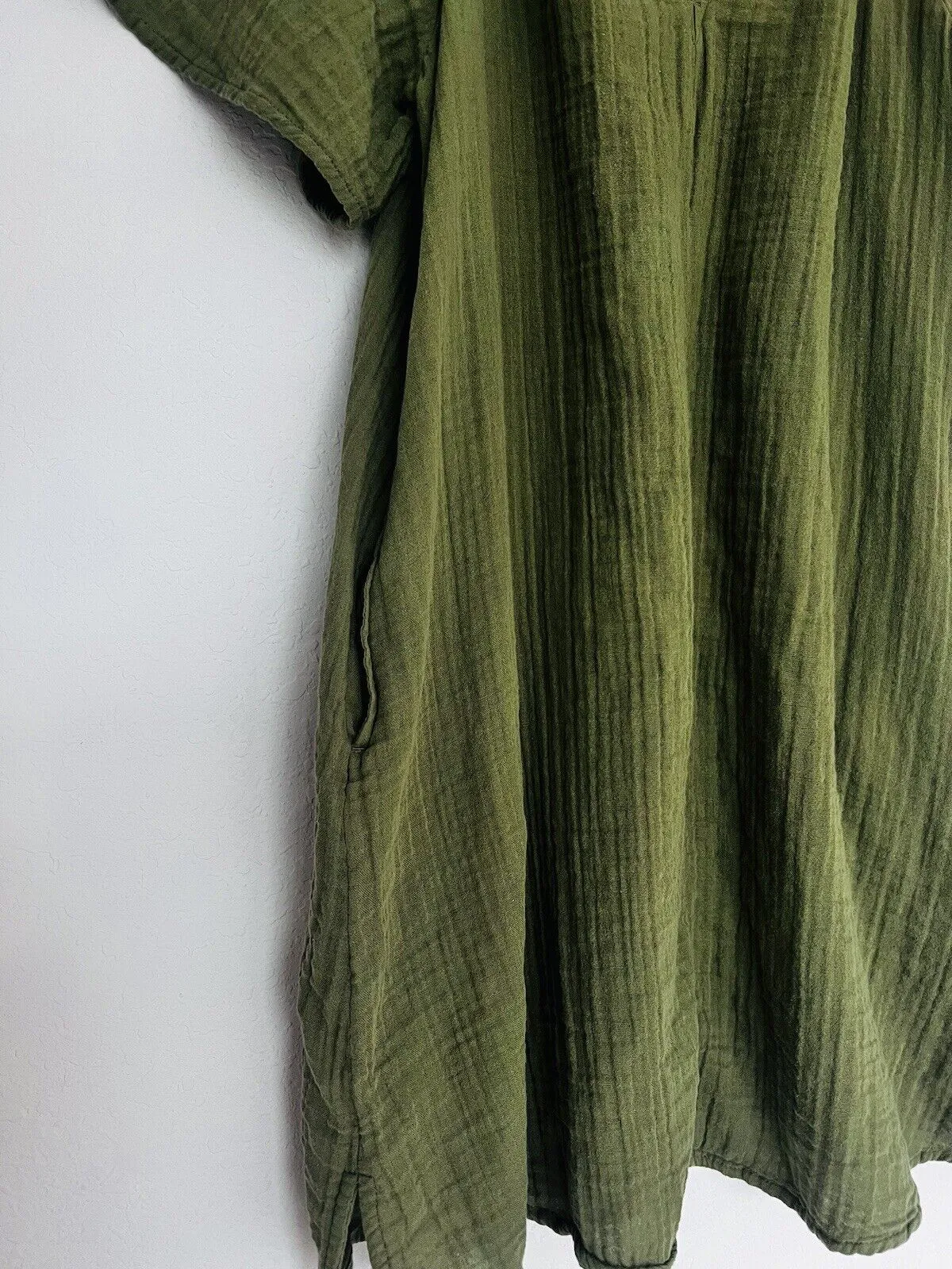 OLD NAVY Crinkle Gauze Dress Sz M Olive Lightweight Pockets Pullover Boho