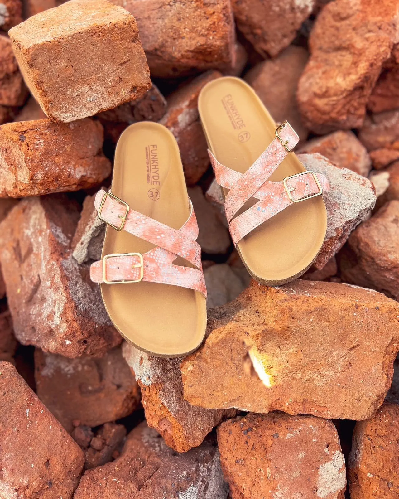 Poirou Peach Shimmer Comfort Slipons