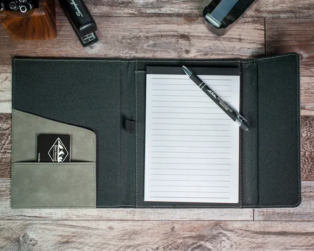Portfolio | Canvas & Leatherette