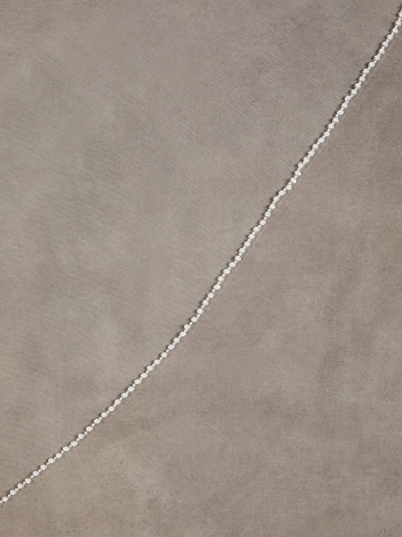 Pronovias: V-2947