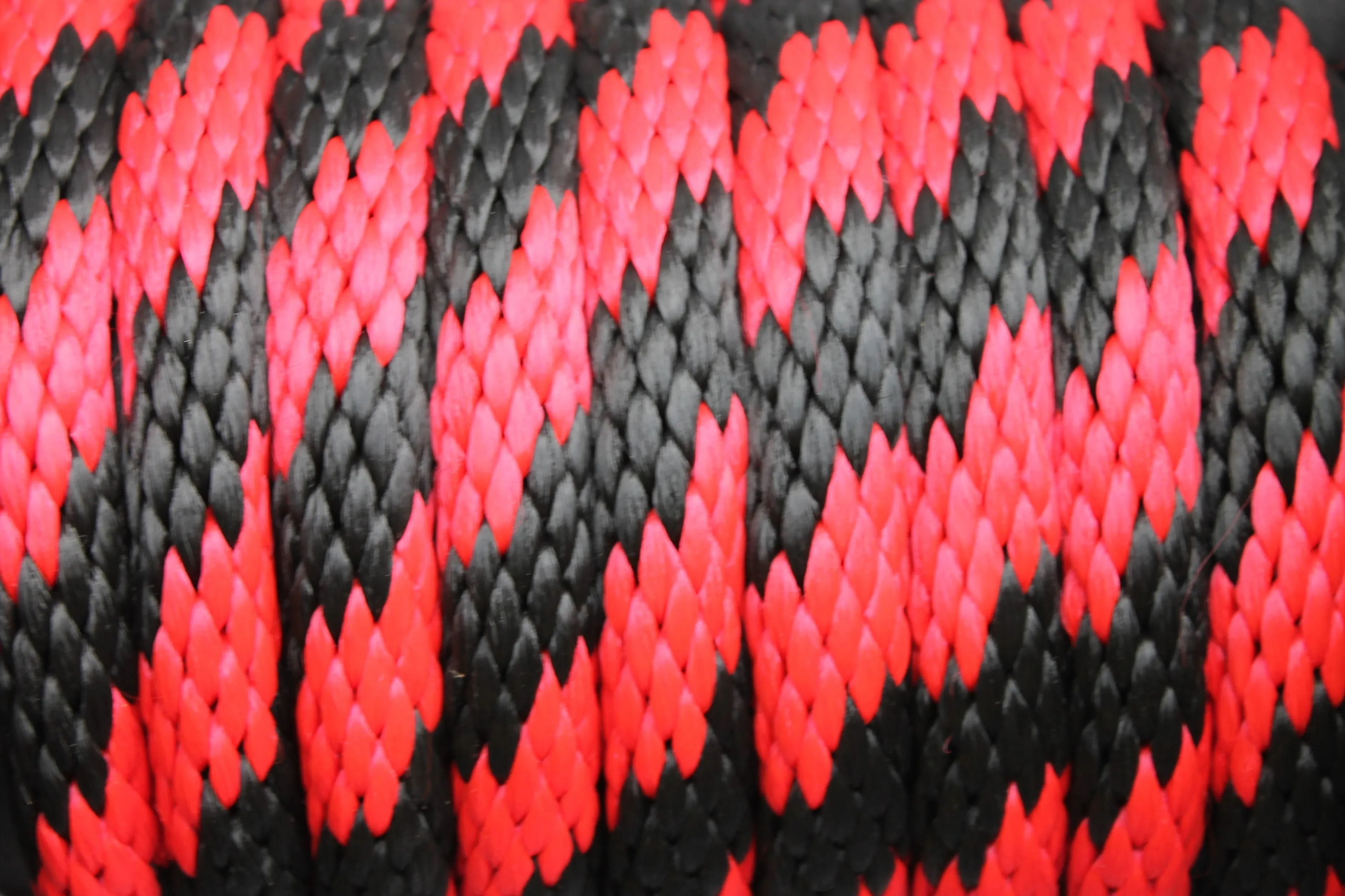 Red and Black Solid Braided Multifilament Polypropylene Rope