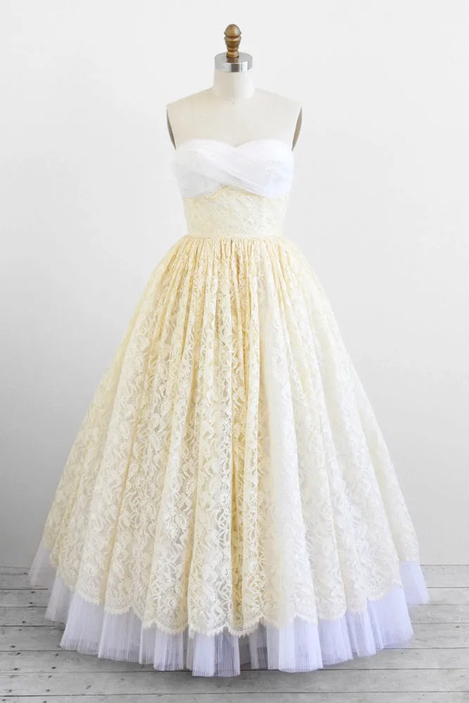Retro Ivory Strapless Lace Floor Length Wedding Dress