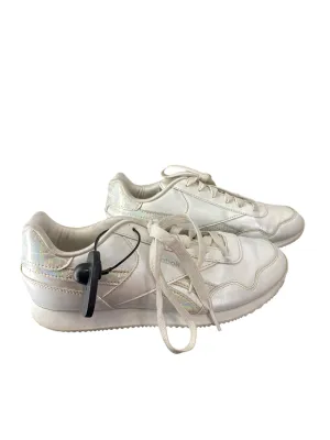 Shoes Sneakers By Reebok  Size: 5