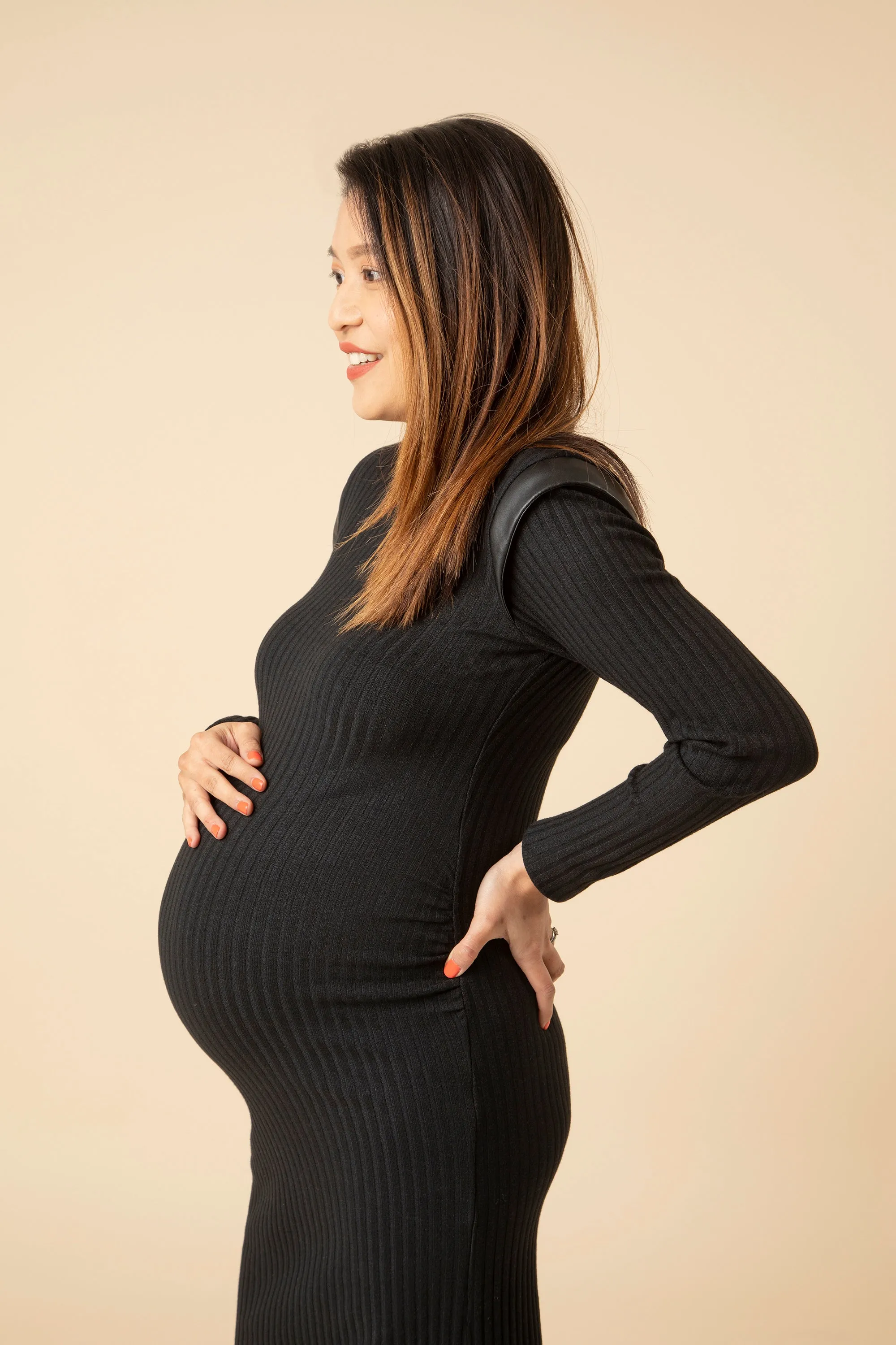 Slim-fit Ribbed Knit Maternity Dress