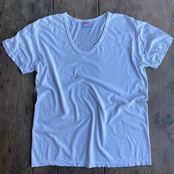 Soft Scoop Vintage White V-Neck T II