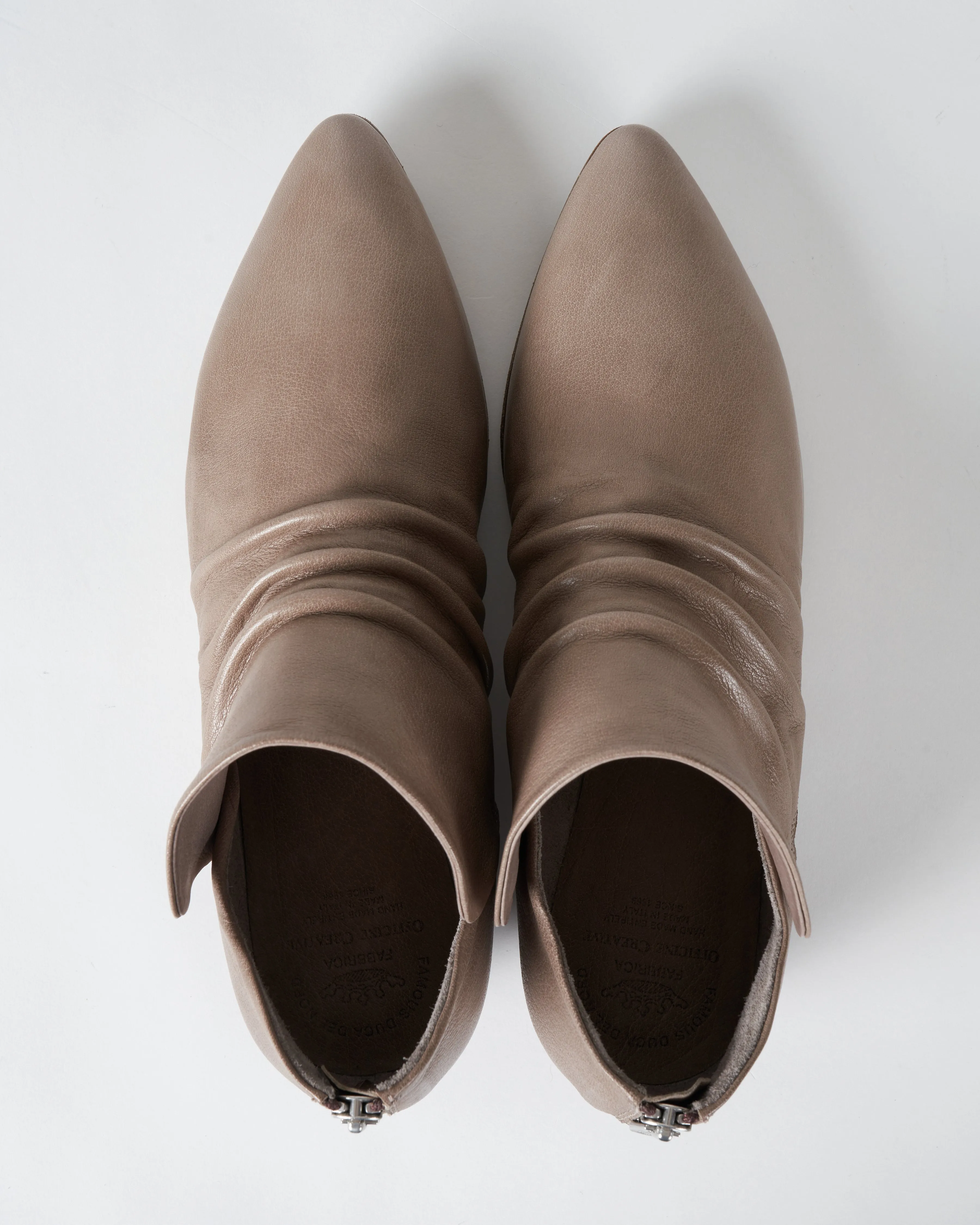 stephanie bootie - noun