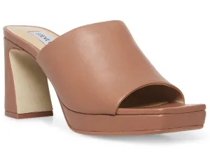 Steve Madden: Dedicate in Blush