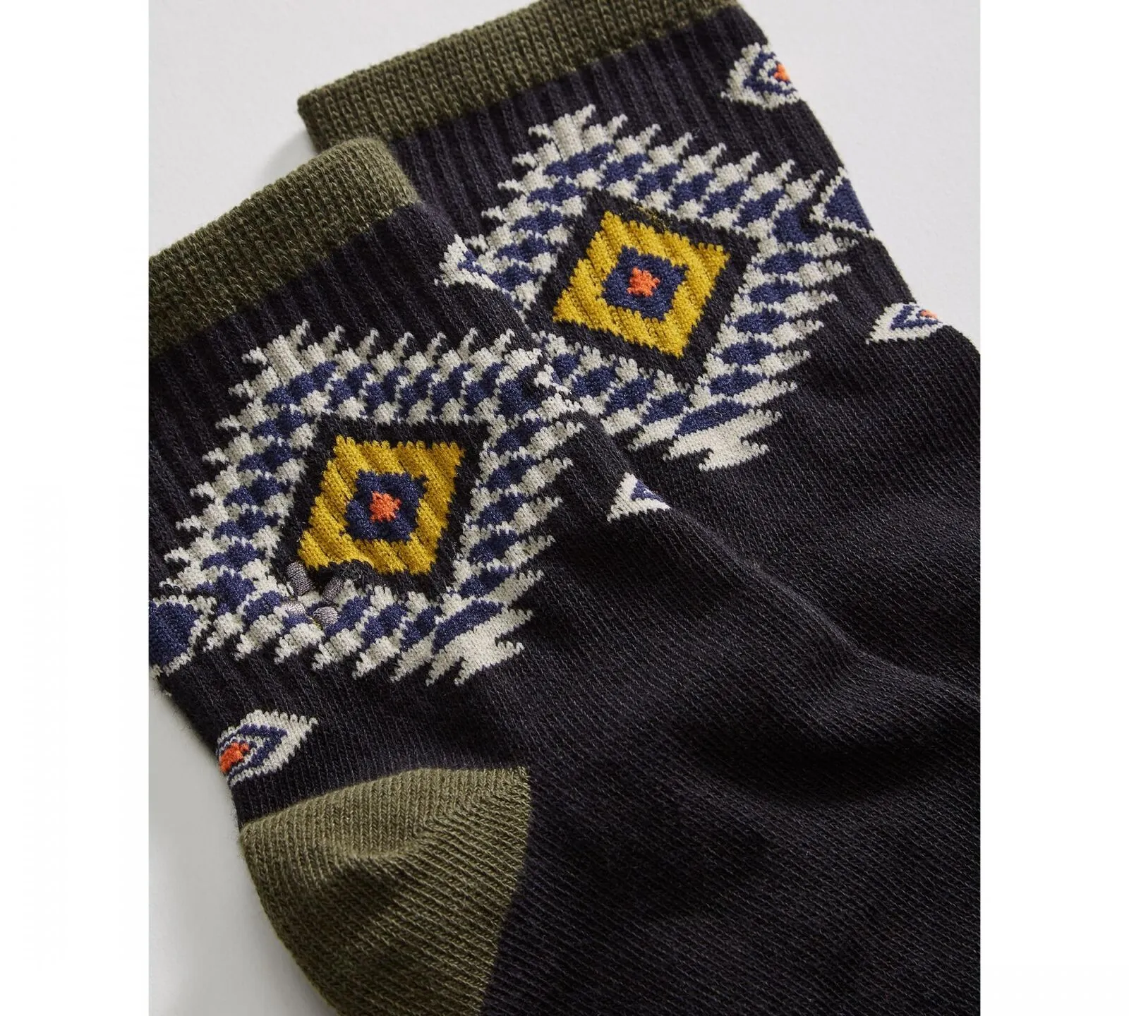 Sun   Stone Men's Half-Calf Diamond Pattern Ankle Socks