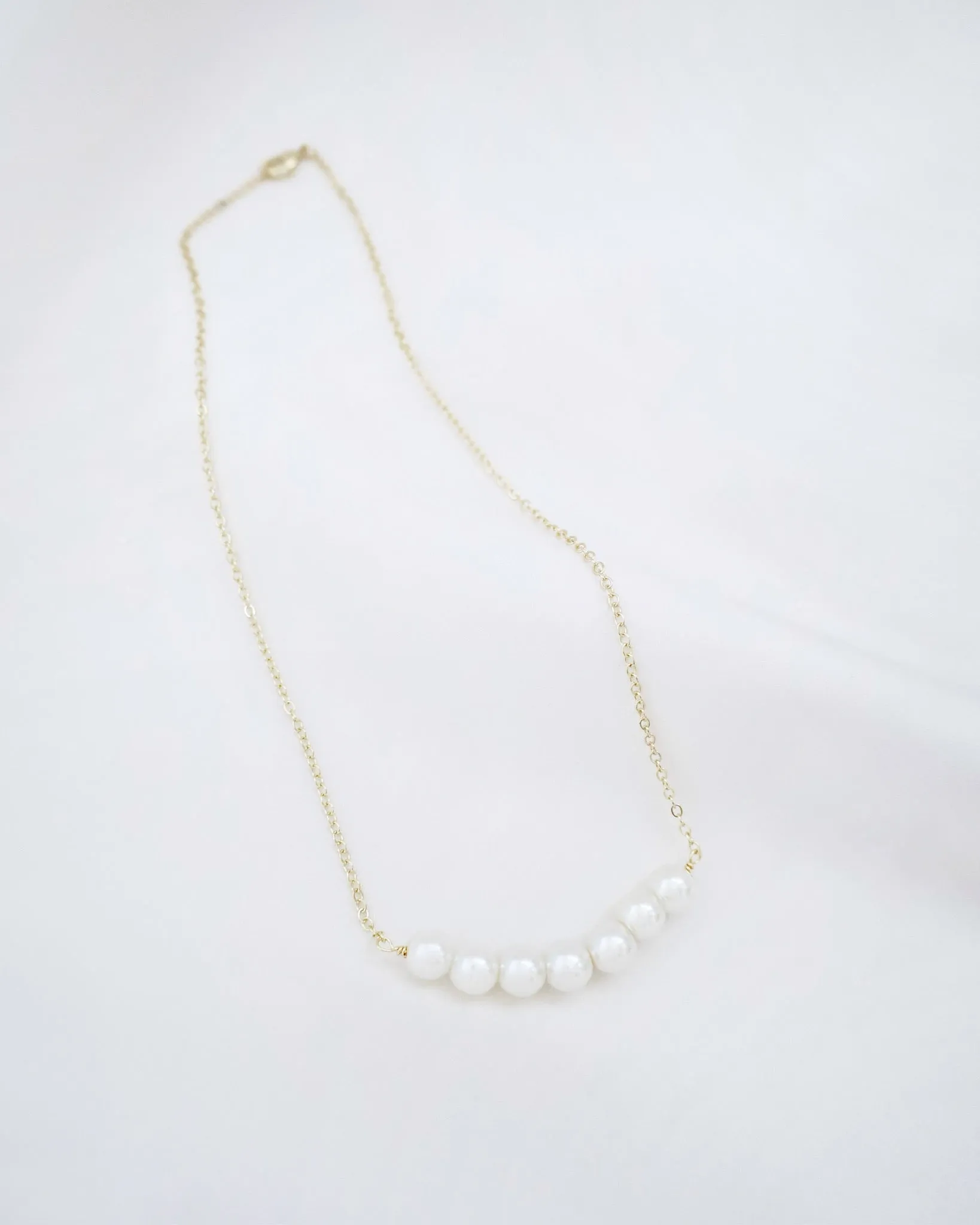 Tamara Pearls Bar Necklace