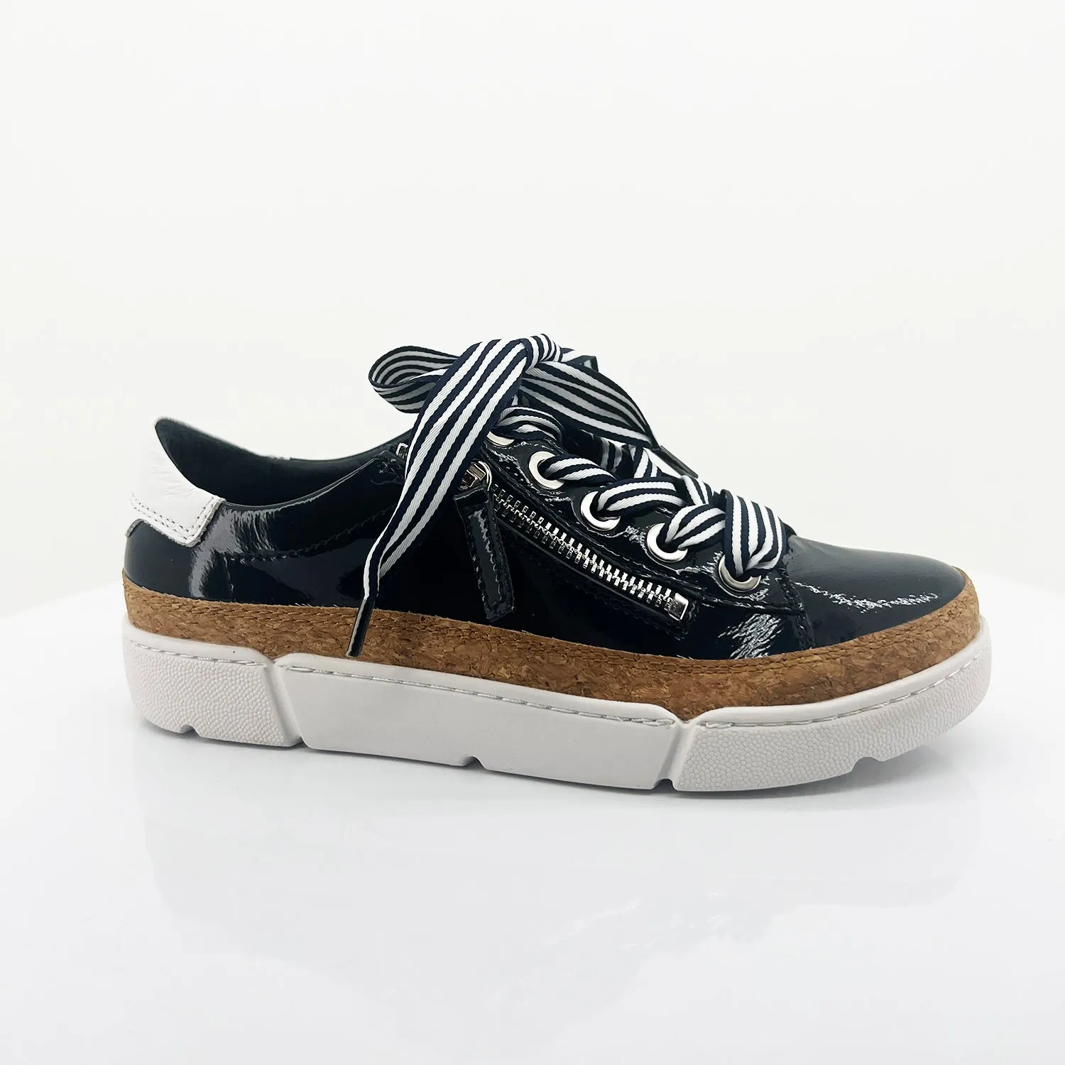 Torayne Navy & White Sneaker - DJ40