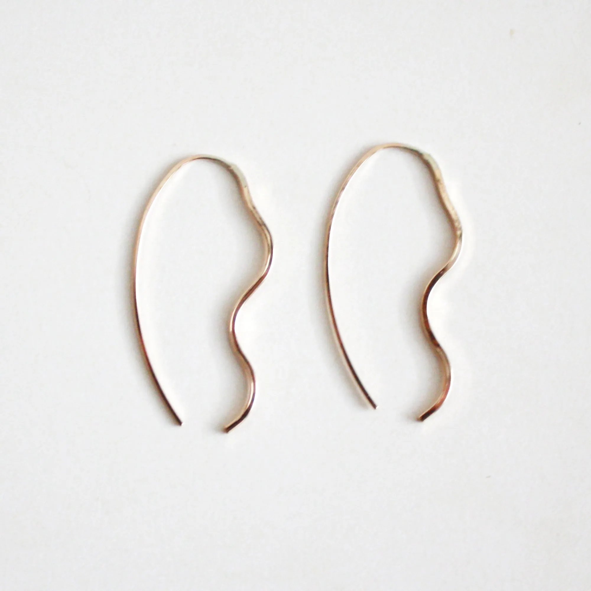 Wavy Threader Earrings - Large