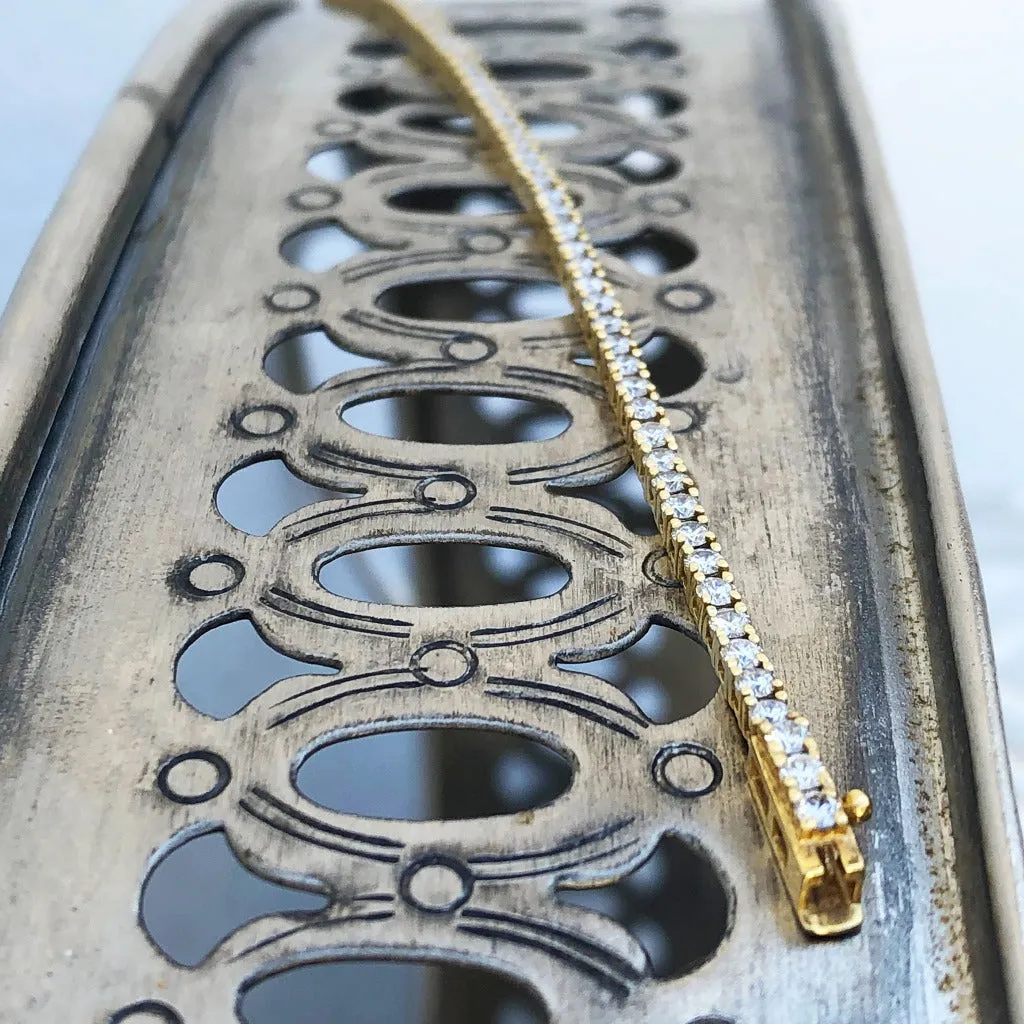 White Diamond 18ct Yellow Gold Tennis Bracelet