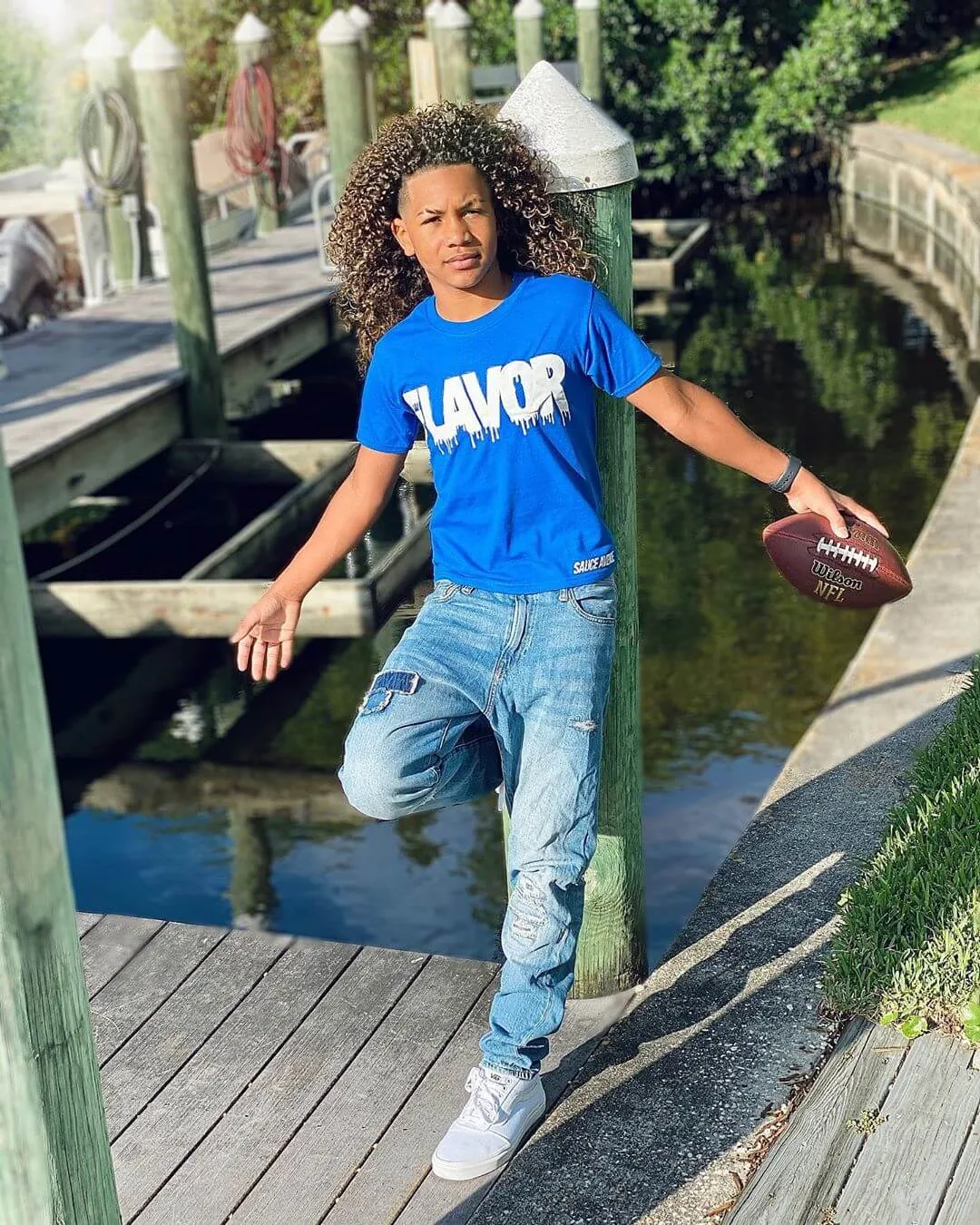 White Flavor | Blue Tee