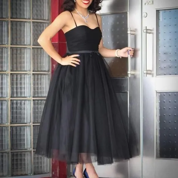 Women’s tulle spaghetti strep tea length dress