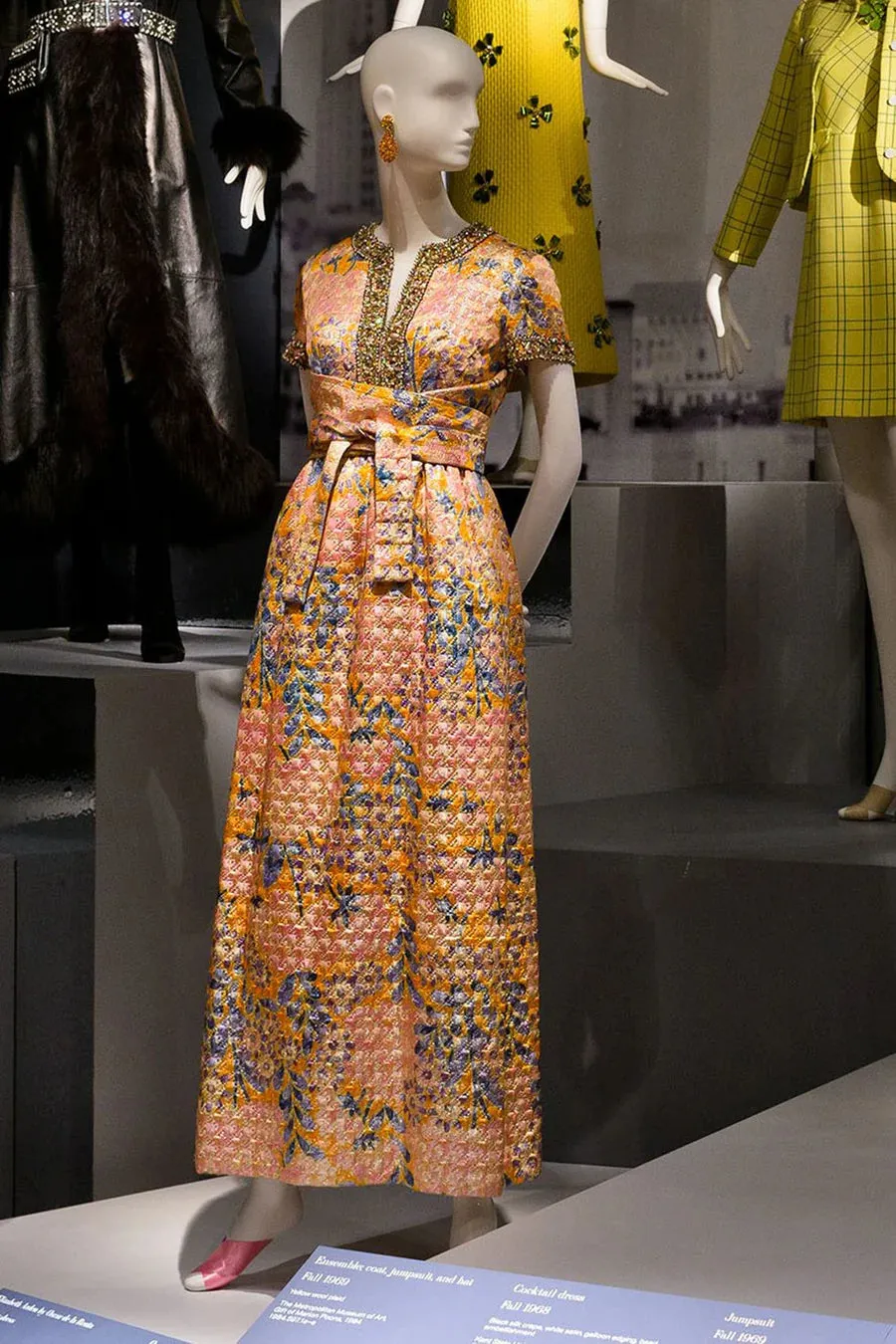 Wonderful 1968 Oscar de la Renta Gold Metallic Thread Silk Brocade Dress w Extensive Beadwork