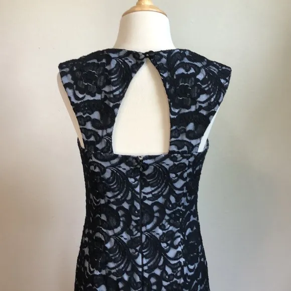 XSCAPE Women's Black Lace Floor Length Sleeveless Formal Evening Dress
