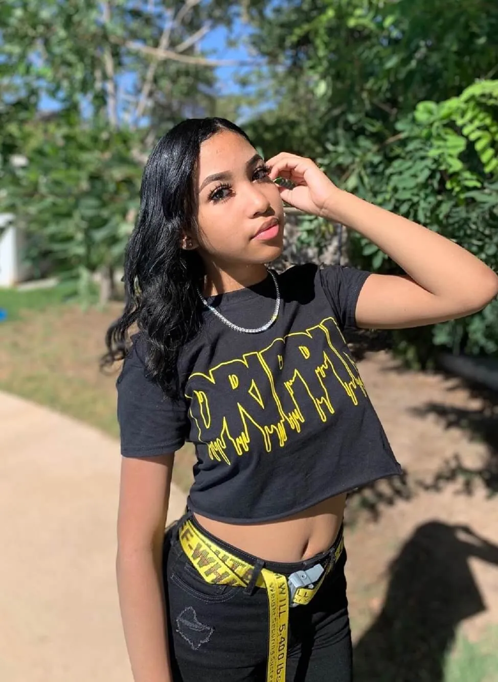 Yellow Drippin Outline | Black Tee